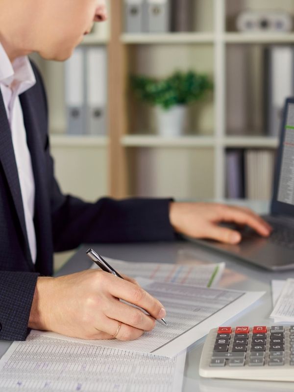 MÁS DE UNA DECADA DEFENDIENDO LOS DERECHOS DE LOS CONSUMIDORES MÁS DE UNA DECADA DEFENDIENDO LOS DERECHOS DE LOS CONSUMIDORES